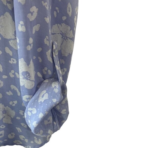 Everly Blouse Shirt Womens Medium Purple White Floral Rolled 1/4 Sleeves - Picture 5 of 8